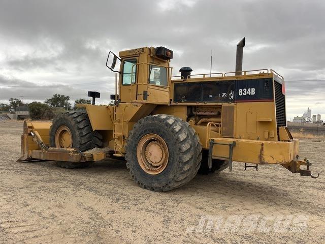 CAT 834B Buldozer sobre ruedas