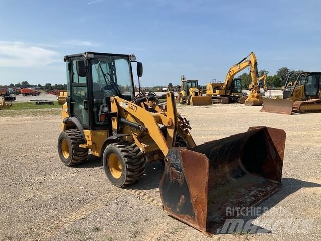 CAT 903D Cargadoras sobre ruedas