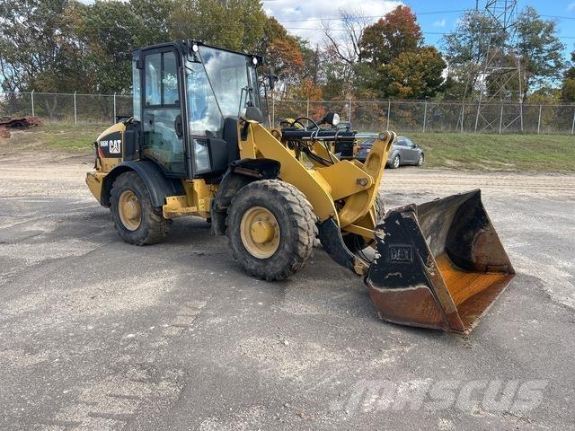 CAT 906M Cargadoras sobre ruedas
