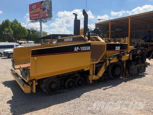 CAT AP-1055B Asfaltadoras