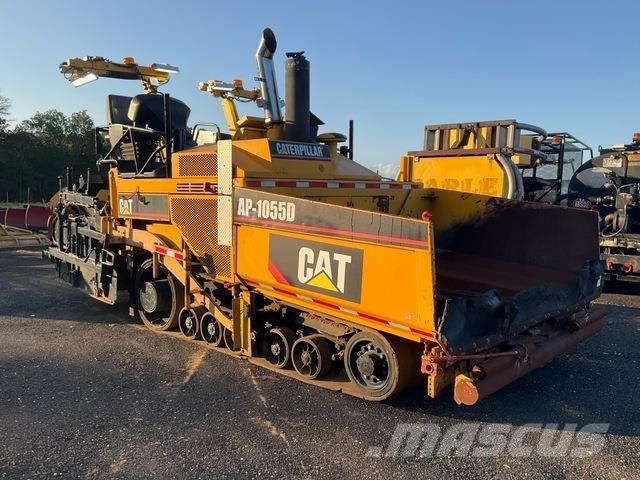 CAT AP-1055D Asfaltadoras