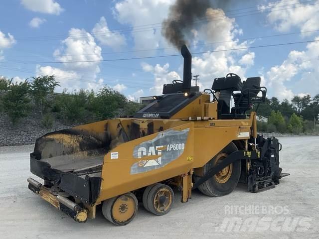 CAT AP-600D Asfaltadoras