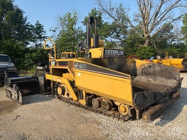 CAT AP-650B Asfaltadoras