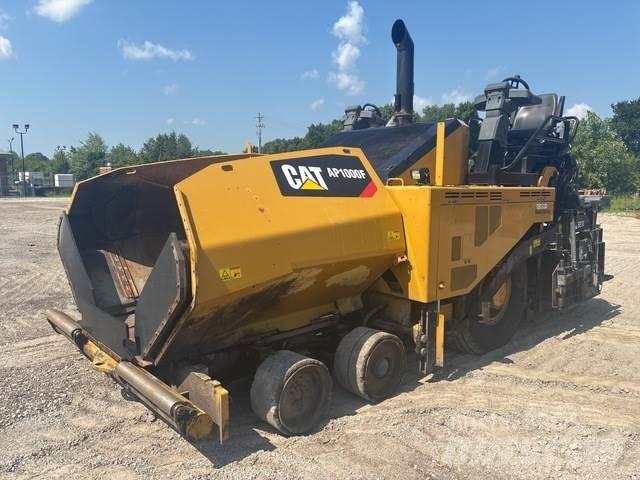 CAT AP1000F Asfaltadoras