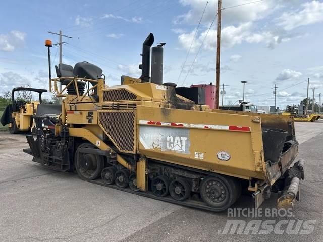 CAT AP1055D Asfaltadoras