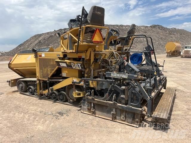CAT AP1055D Asfaltadoras