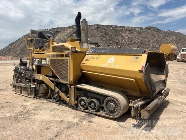 CAT AP1055D Asfaltadoras