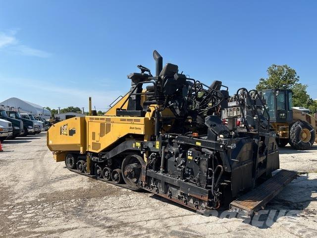 CAT AP1055F Asfaltadoras