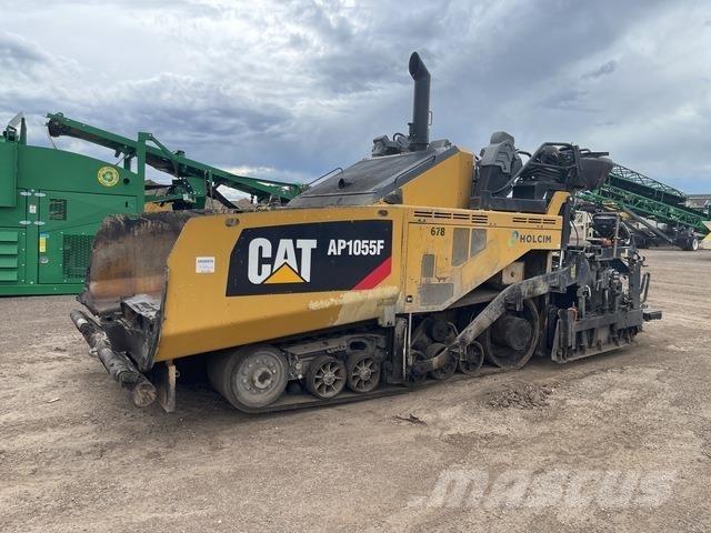 CAT AP1055F Asfaltadoras