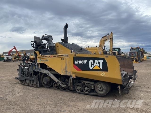 CAT AP1055F Asfaltadoras