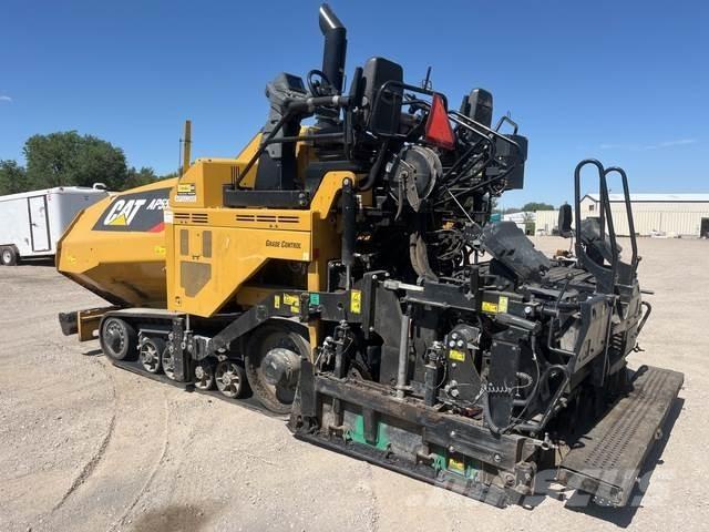 CAT AP555F Asfaltadoras