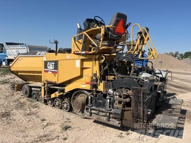 CAT AP655C Asfaltadoras