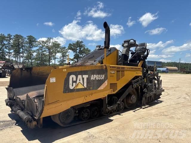 CAT AP655F Asfaltadoras