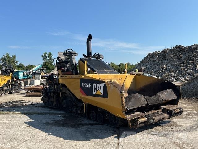 CAT AP655F Asfaltadoras