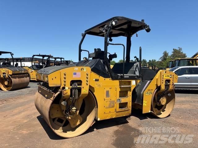 CAT CB-54B Rodillos de doble tambor