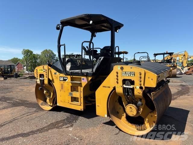 CAT CB-54B Rodillos de doble tambor