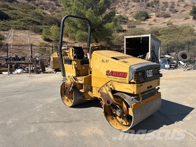 CAT CB224C Rodillos de doble tambor