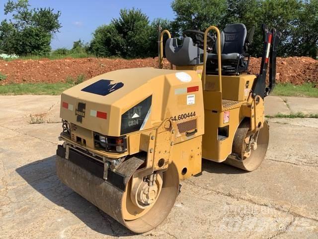 CAT CB24 Rodillos de doble tambor