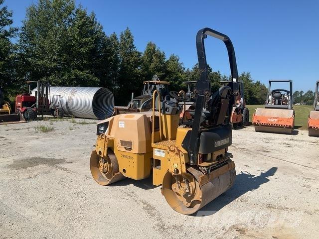 CAT CB24 Rodillos de doble tambor