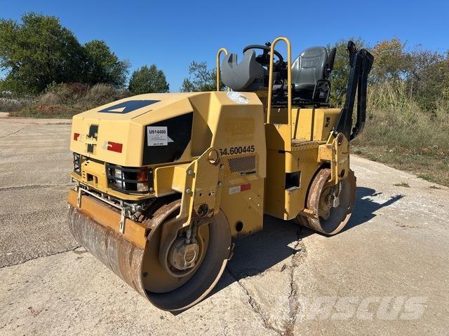 CAT CB24 Rodillos de doble tambor