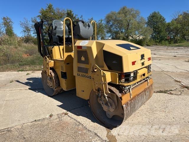 CAT CB24 Rodillos de doble tambor