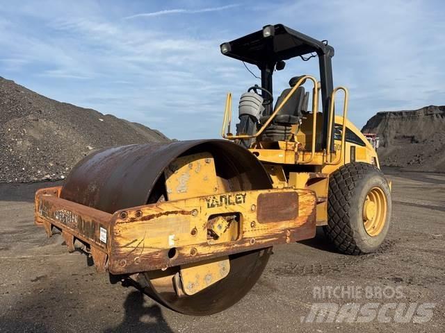 CAT CS-533E Rodillos de un solo tambor