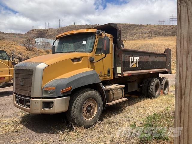 CAT CT660S Camiones bañeras basculantes o volquetes