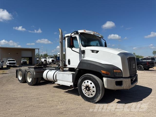 CAT CT660S Cabezas tractoras
