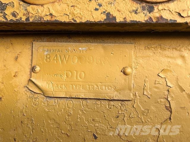 CAT D10 Buldozer sobre oruga