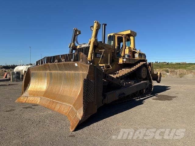 CAT D10N Buldozer sobre oruga