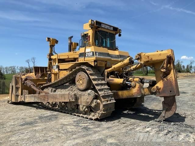 CAT D10R Buldozer sobre oruga
