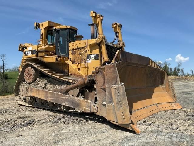 CAT D10R Buldozer sobre oruga