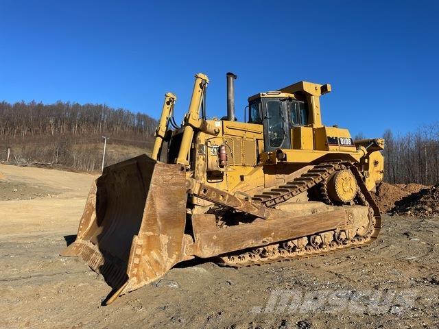 CAT D10R Buldozer sobre oruga