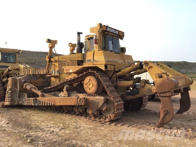 CAT D10R Buldozer sobre oruga
