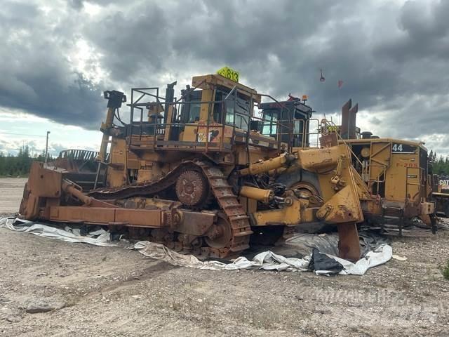 CAT D10T Buldozer sobre oruga