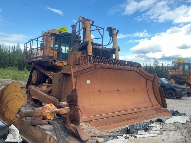 CAT D10T Buldozer sobre oruga