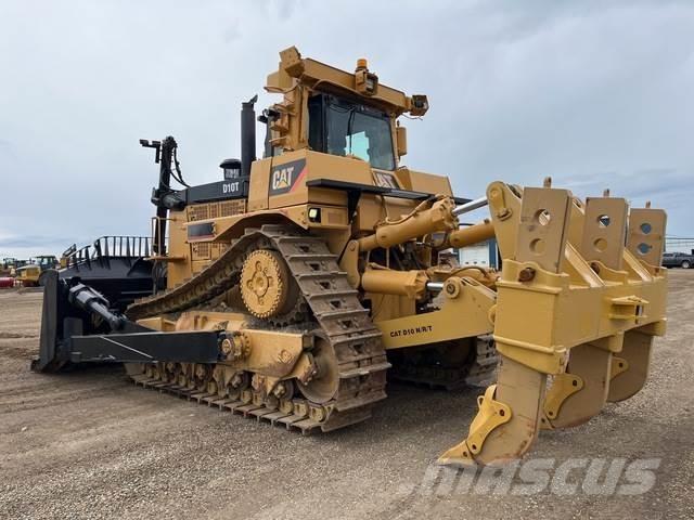 CAT D10T Buldozer sobre oruga