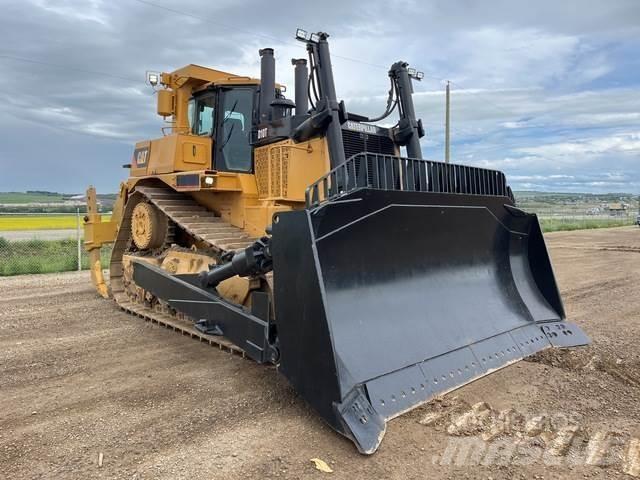 CAT D10T Buldozer sobre oruga
