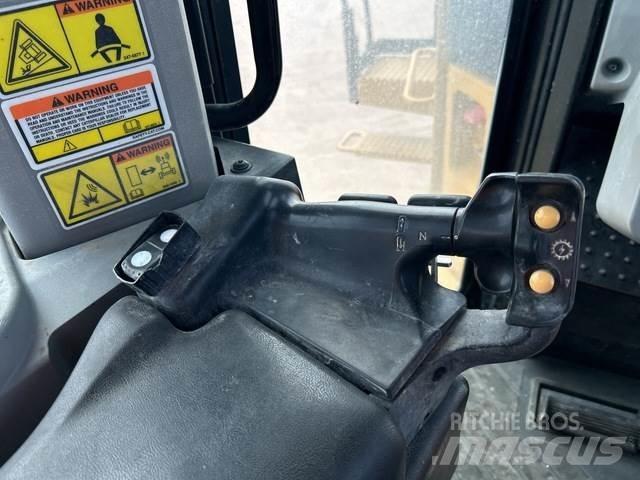 CAT D10T2 Buldozer sobre oruga