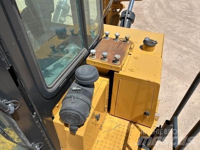CAT D10T2 Buldozer sobre oruga