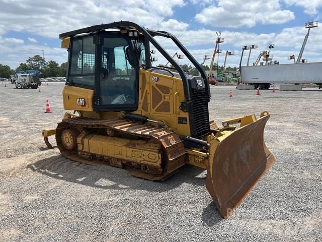 CAT D3 Buldozer sobre oruga