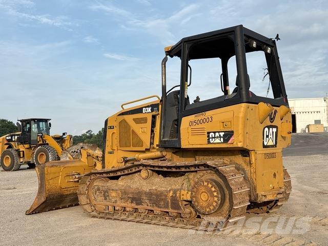 CAT D3K XL Buldozer sobre oruga
