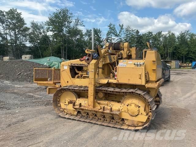 CAT D4E 20 Grúa tiendetubos