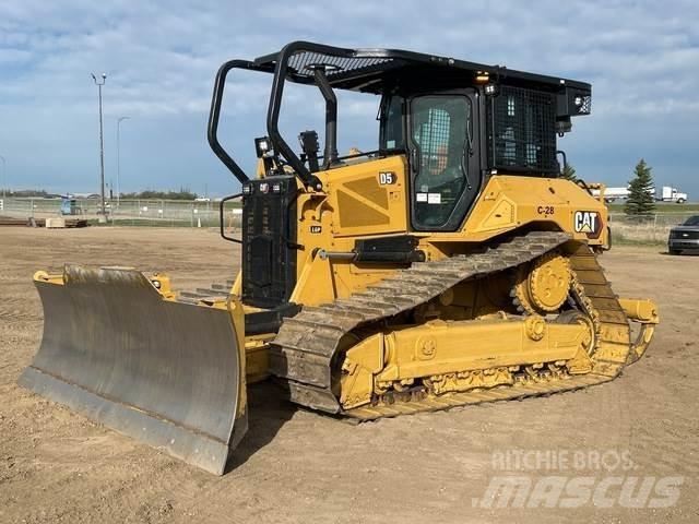 CAT D5 Buldozer sobre oruga