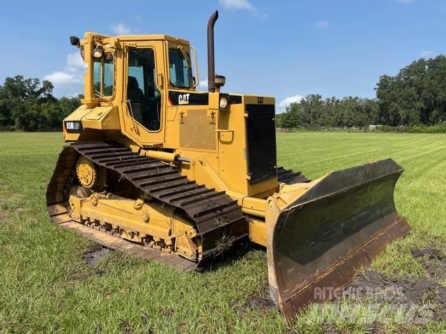 CAT D5M LGP Buldozer sobre oruga