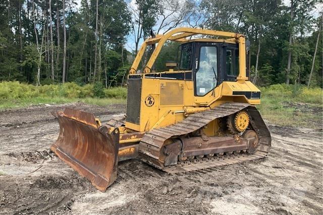 CAT D5M LGP Buldozer sobre oruga