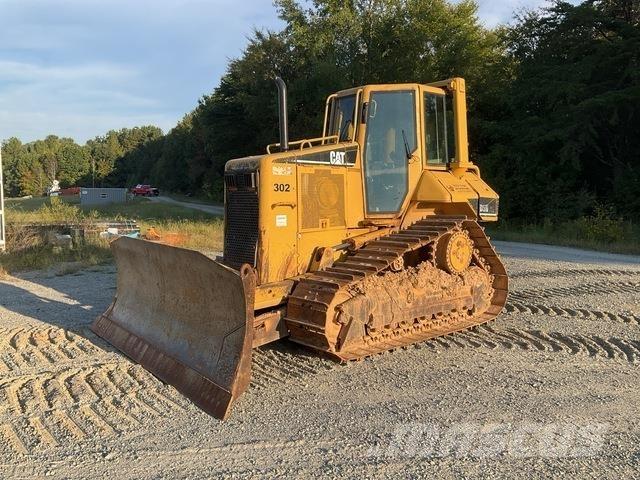 CAT D5N XL Buldozer sobre oruga