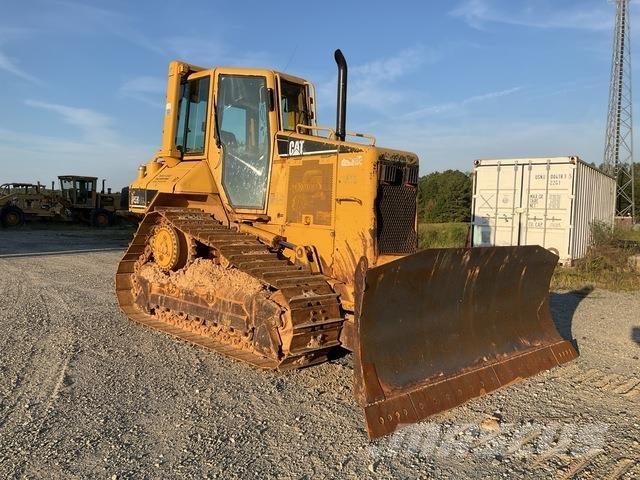 CAT D5N XL Buldozer sobre oruga