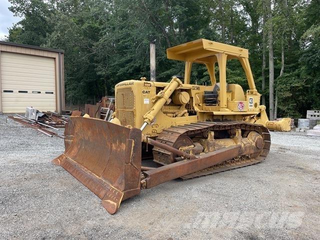 CAT D6D Buldozer sobre oruga