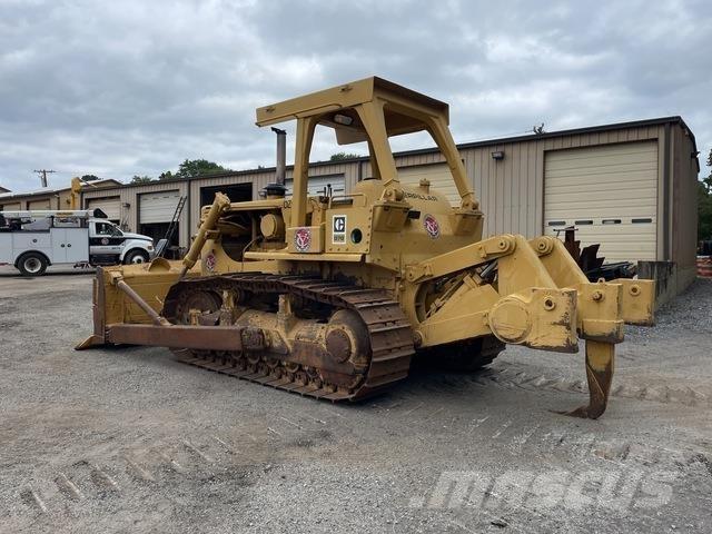 CAT D6D Buldozer sobre oruga